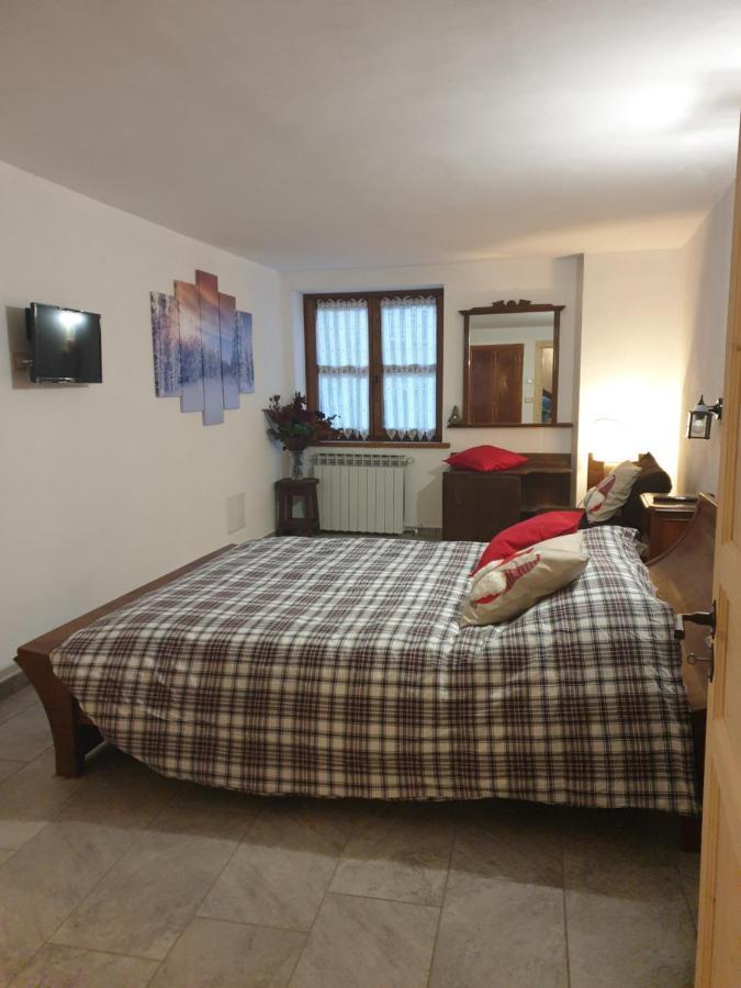 Antica Casa Occitana Bed & Breakfast Sampeire Exterior photo